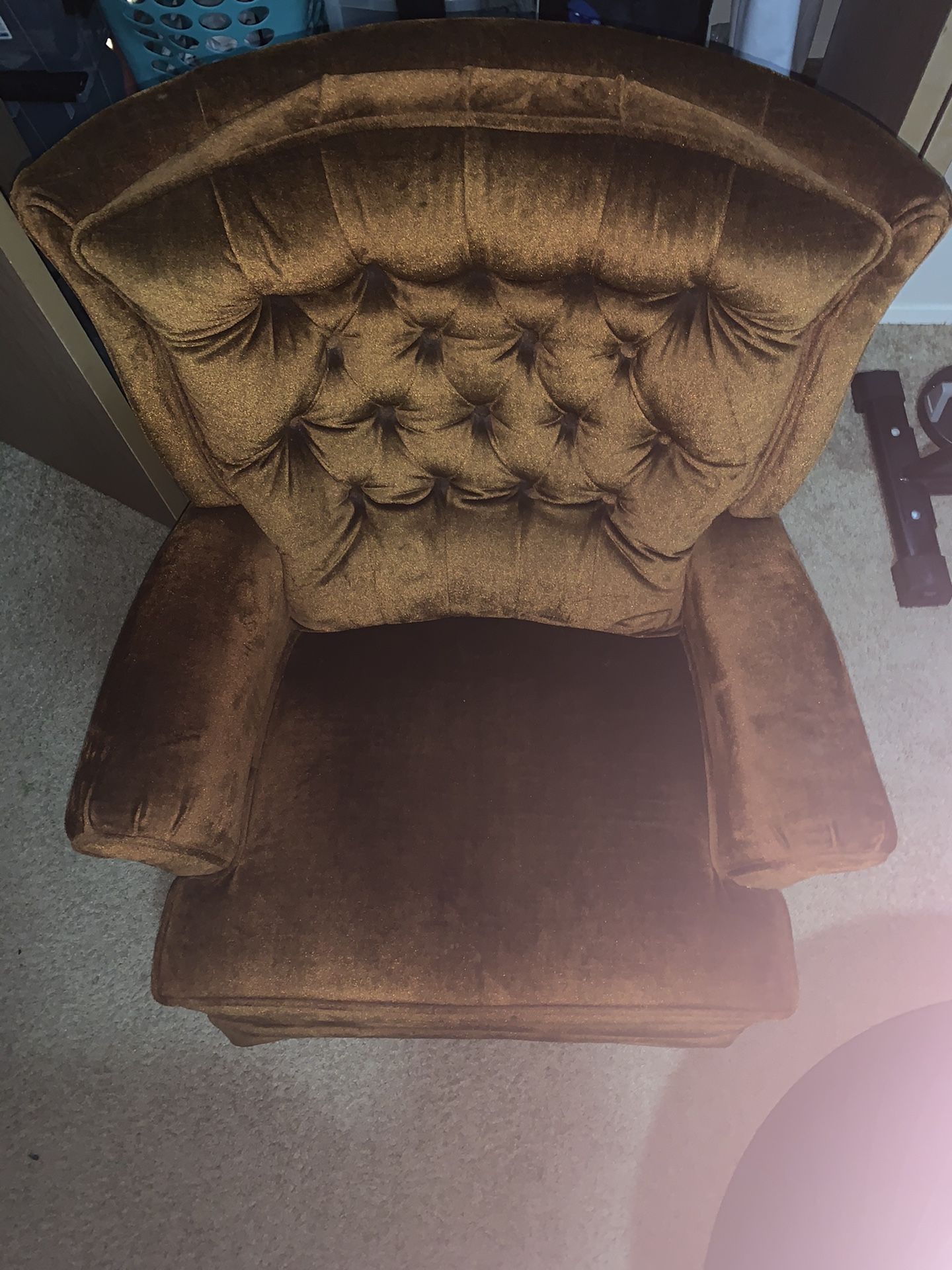 Classic Vintage Recliner Chair