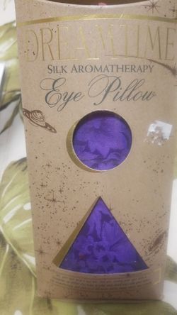 Silk Aromatherapy Purple Eye Pillow with Flax seed, Lavender, Chamomile, Peppermint and Orange oils. Washable. Refillable