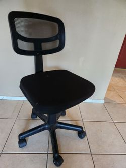 Rolling chair