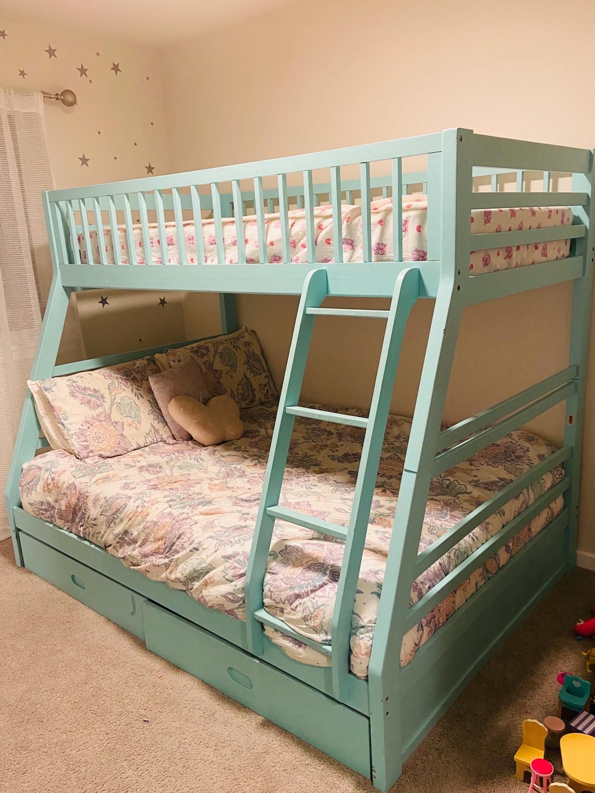 Bunk bed (twin over full bed) mattress included