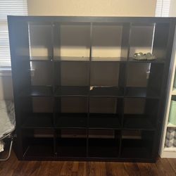 Cube Dresser