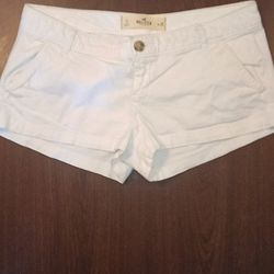 Hollister Dress Shorts White Size 3