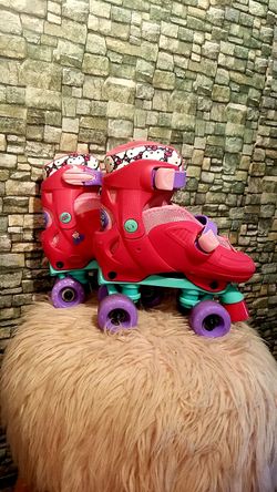 Hello Kitty little girls roller skates