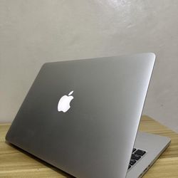 MacBook Pro 13” Retina i5 Processor 8GB RAM 256GB SSD $220