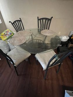 Glass Dinning Table 