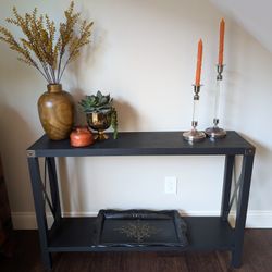 Nice Accent Table 