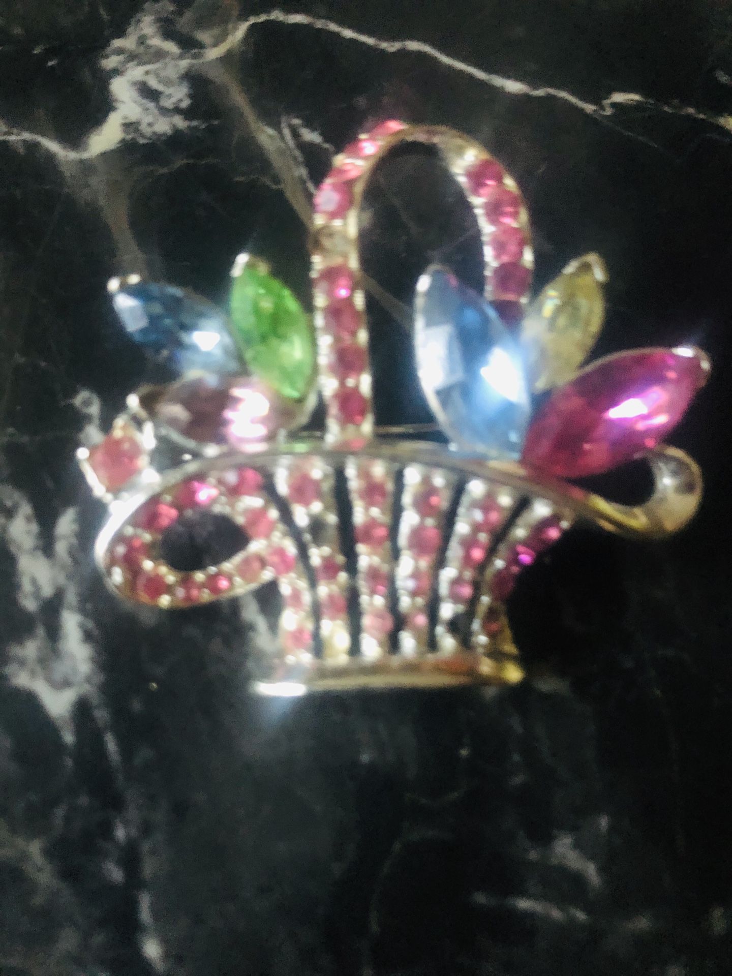 Antique Rhinestone basket brooch pin I. Great condition