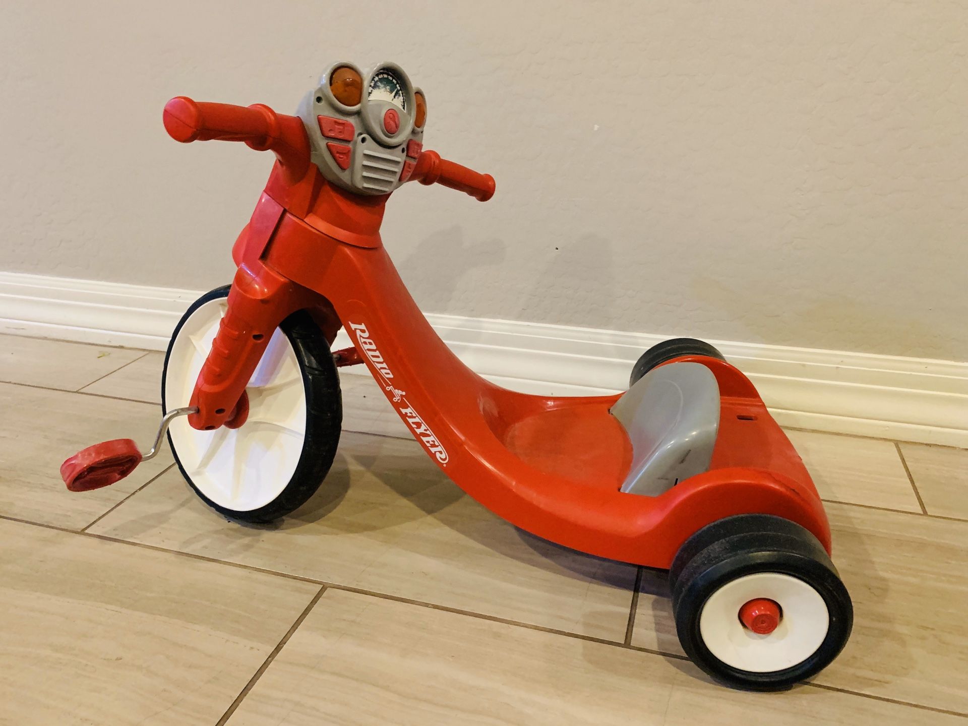 Radio Flyer Red Tricicle!