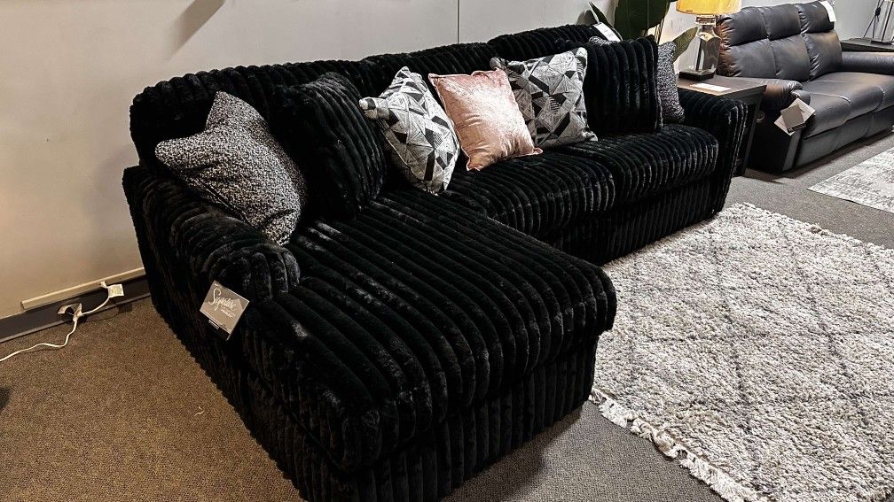 AP๐ Comfy 2 Piece Sectional Sofa With Chaise - Discounted // Fast Delivery - Financing