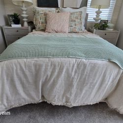 Full size bedroom set