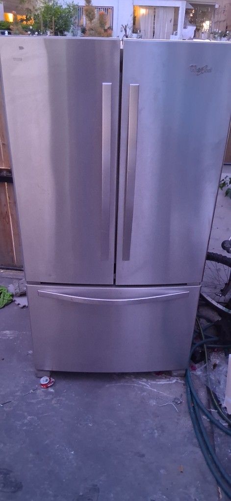 Whirlpool Stailess Steel French Door Refrigerator