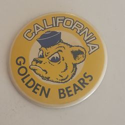 Vintage UC Berkeley Cal Golden Bears Pinback Button Retro Oski Mascot
Pin 3.5" diameter. Pre-owned, good shape, please see photos for details.