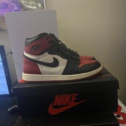 Bred Toe Jordan 1