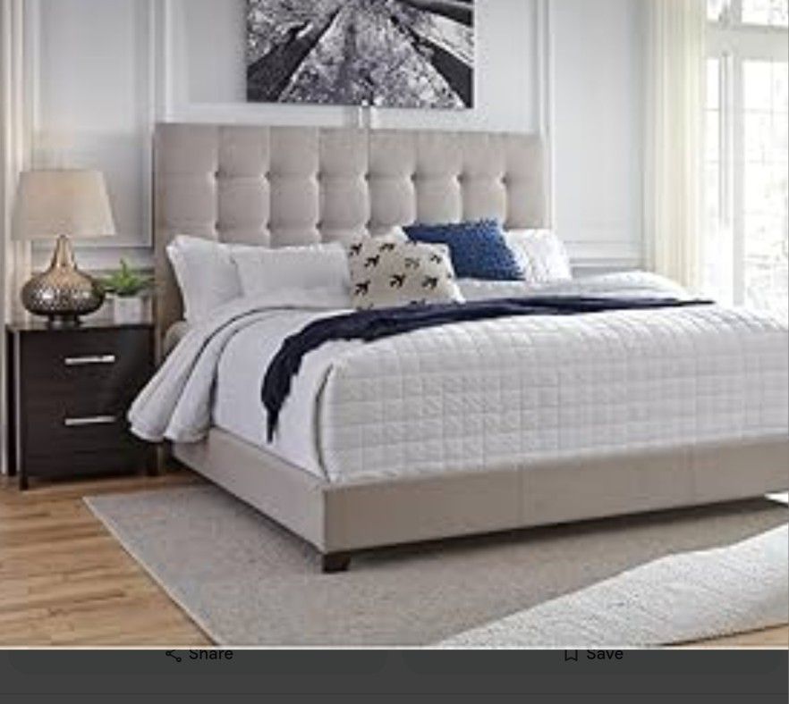 Roo.s To Go Fabric King Bed