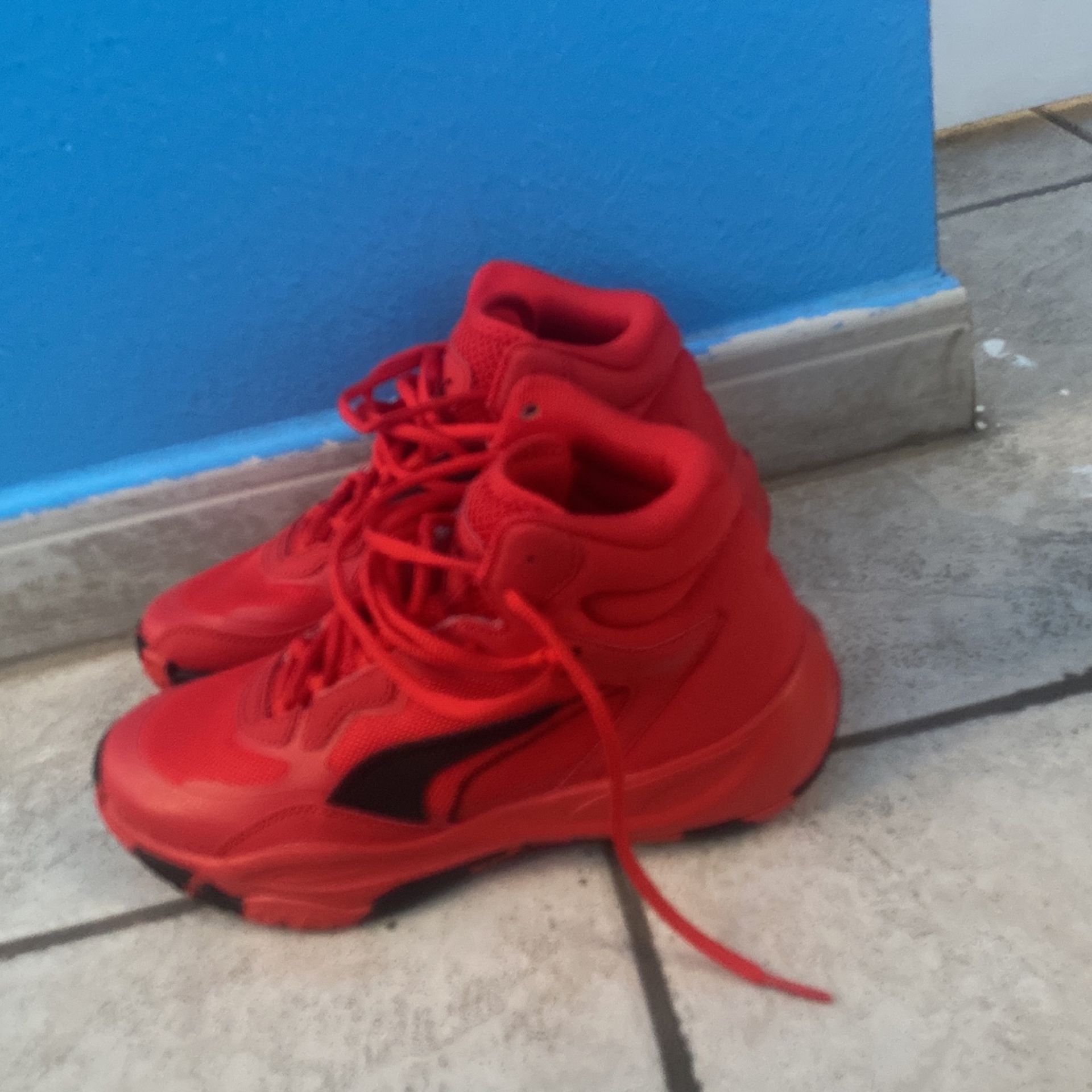 Red Puma Hightops Unused Basketball Shoes 