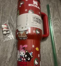 Hello Kitty Christmas Stanley 