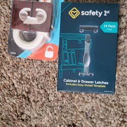 2 Packs 2 Styles Of Safety First Cupboard Locks 