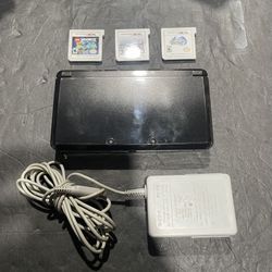 Nintendo 3DS Black Console With Games 