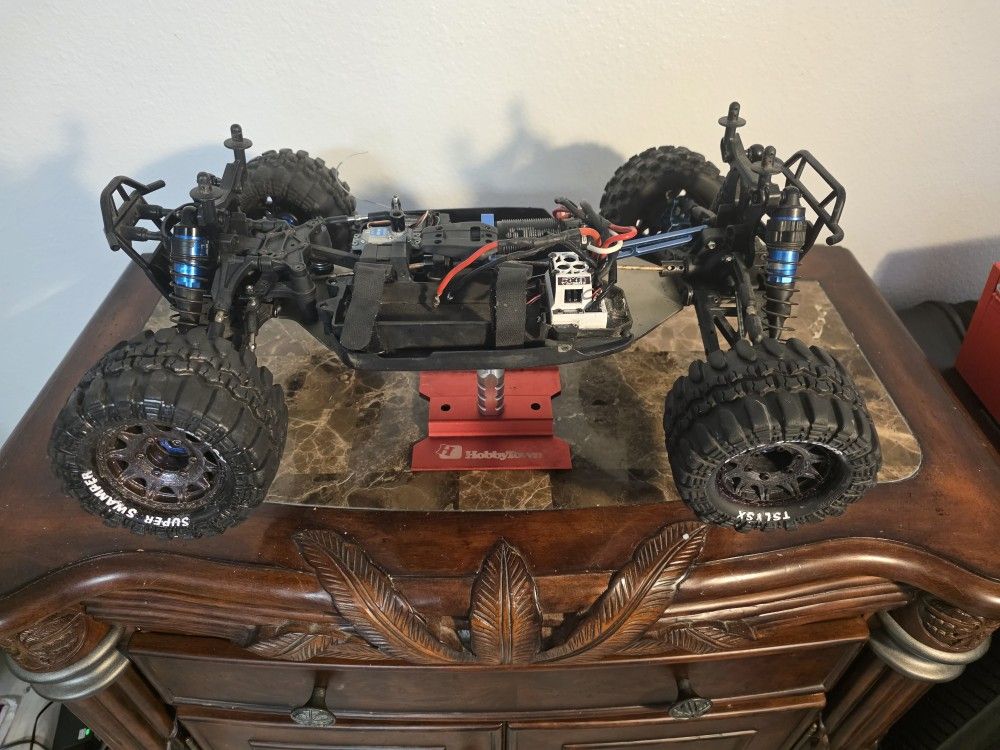 Team Associated DB8 "NOMAD" 8th Scale Buggy