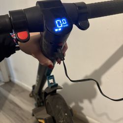 Electric Scooter $75 OBO Bought Last Christmas For My Son But Used It Couple Times 
