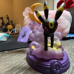 Umbreon Pokemon Figure 
