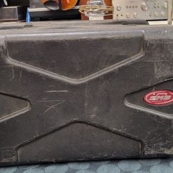 SKB Rack Mount Case  6U  12 Screws  10 Inch  