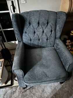 Cushion button chair