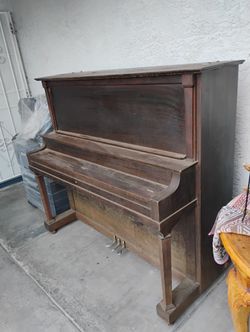PIANO REMBRANDT Or Trade For A Car 