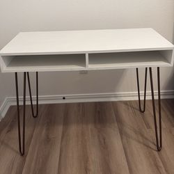 Desk Table