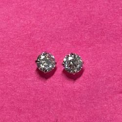 ✨ Dainty Moissanite Stud Earrings – 925 Sterling Silver ✨