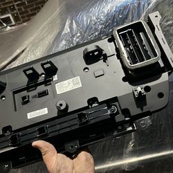 2023 Silverado radio