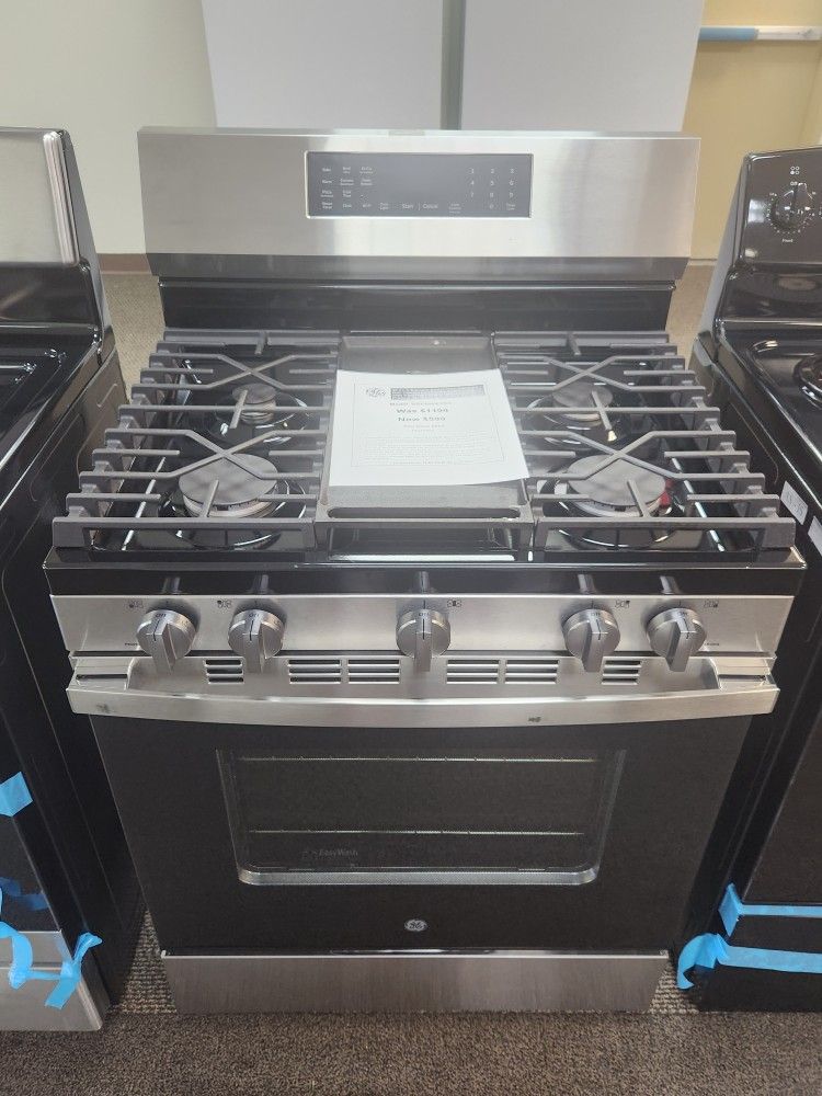 30 in. 5-Burners Smart Free-Standing Gas Convection Range in Stainless with EasyWash Oveh Tray And No-Preheat Air Fry