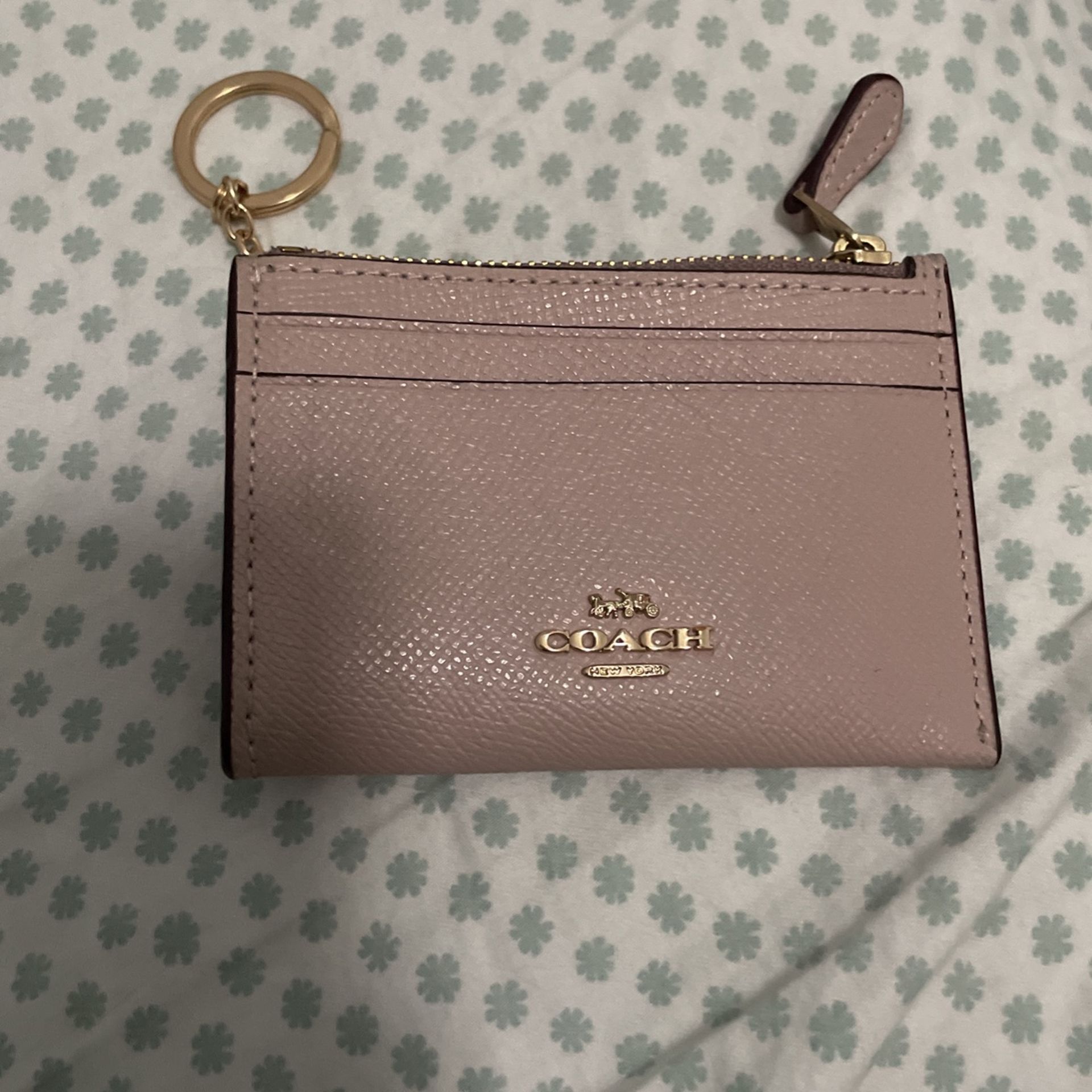 Small Wallet Coach 