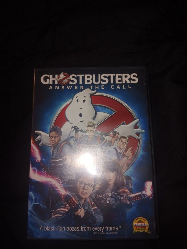 Ghostbusters Answer The Call (2016)