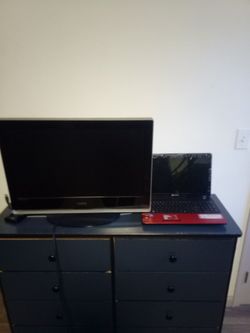 100$ Both Labtop Need Chargeer No Lower 