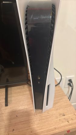 Ps5 with one controller for 400