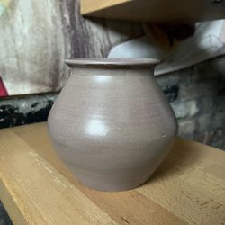 HANDMADE POTTERY VASE