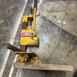 Elmers Midget Helper