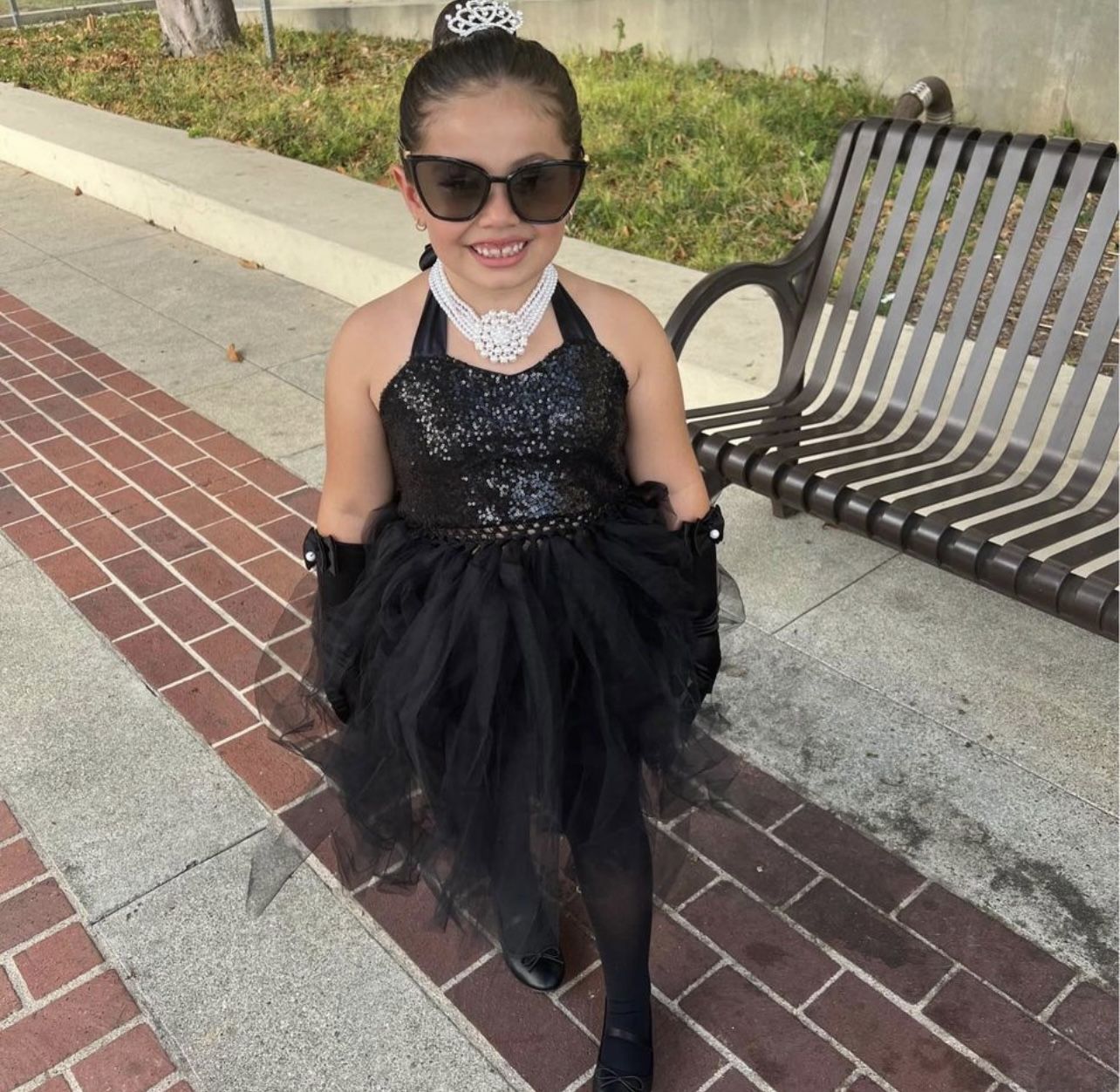 Audrey Hepburn Girls Dress Size 8-10