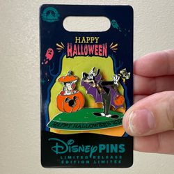 Disney Halloween 2023 Pin ft. Goofy & "pop up" Max