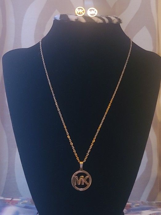 Brand New Micheal Kors Jewelry Set