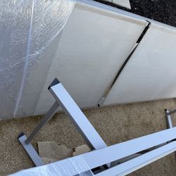 5 Pool Lounge Beds/Chairs 