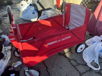 Radio flyer foldable wagon