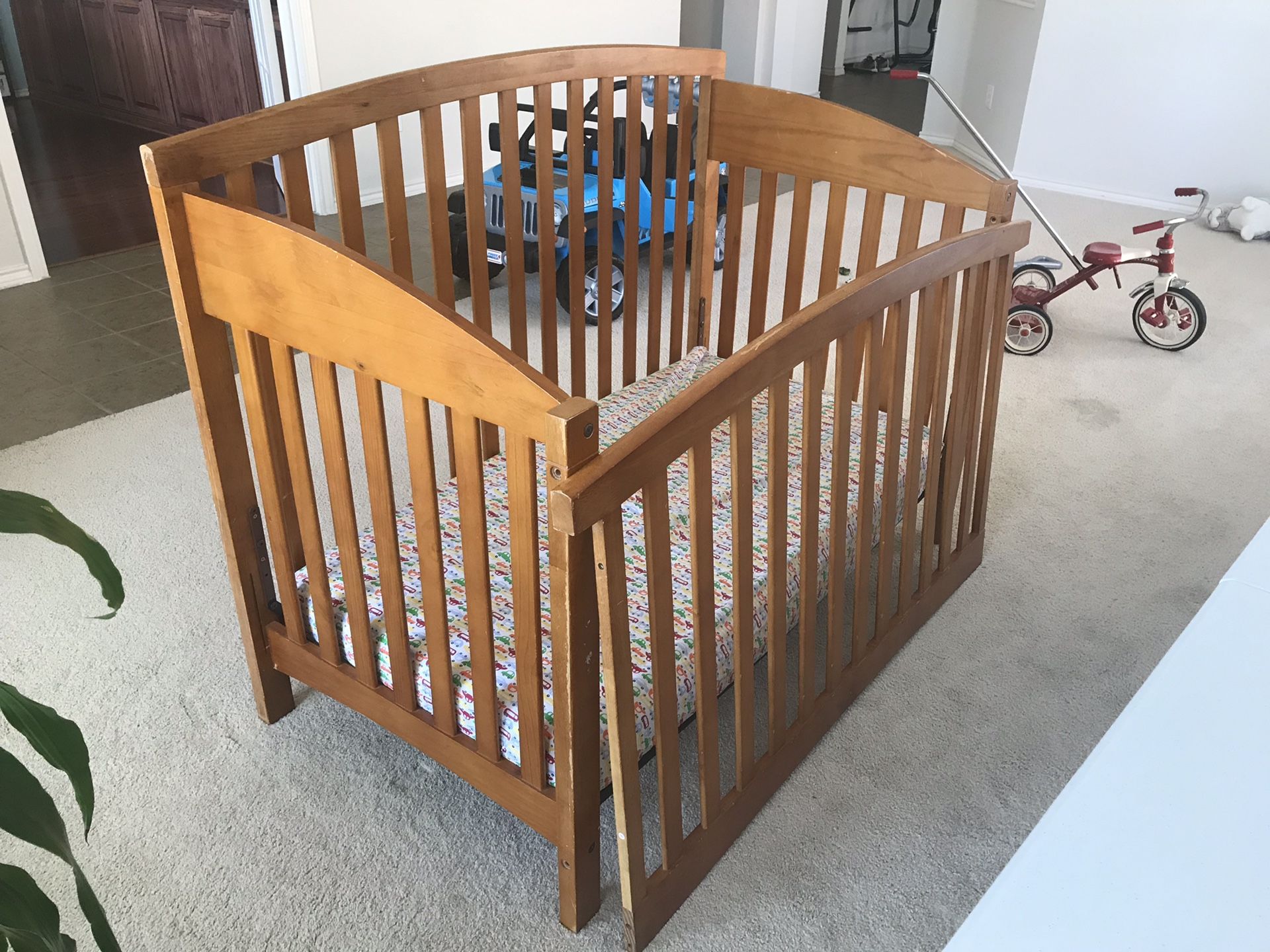 Convertible infant/toddler crib for sale [$80 OBO]