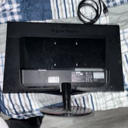 24 Inch Monitor With Cable 