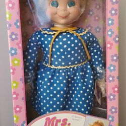 Vintage Mrs. Beasley Family Affair Talking Doll