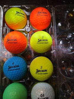 SRIXON (12) golf balls Divide Series mixed Used