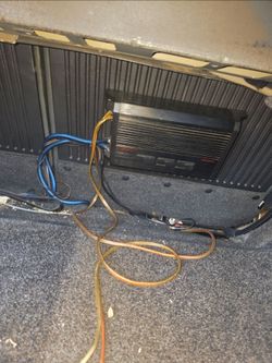 2 10" kicker speaker and AMP