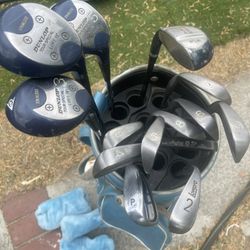 Ladies Adult Right Handed Dunlop Golf Clubs And Bag With Rain Cap