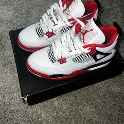 Jordan 4 Fire Red